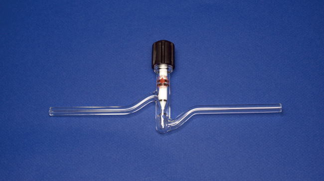 �G�[�X���^��j�[�h���o���u94�^